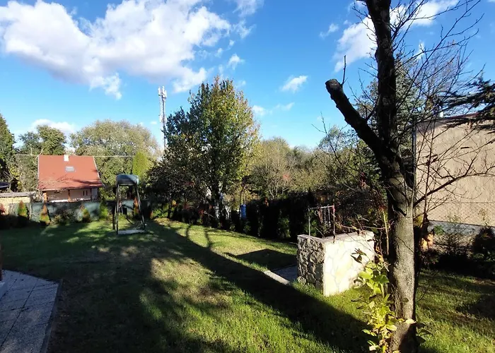 Boglarka Nyaralohaz * Balatonfuzfo